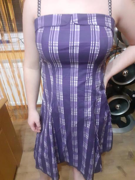 Fialove saty, amisu,38