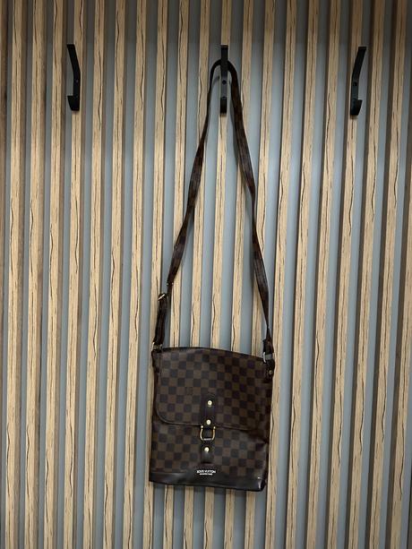 Crossbody lv, 