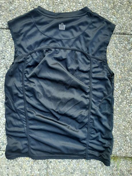 Športové čierne tričko velk. m., admiral,m