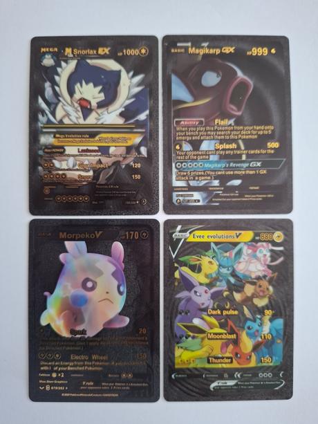 Pokémon karty čierne plastové, 