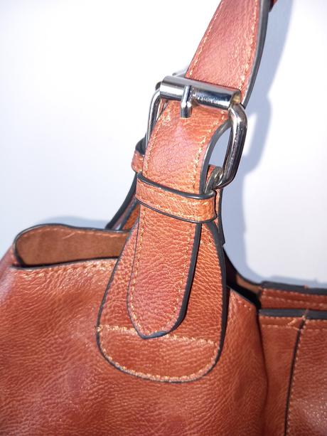 Hnedá kabelka do ruky s prídavným ramienkom, 