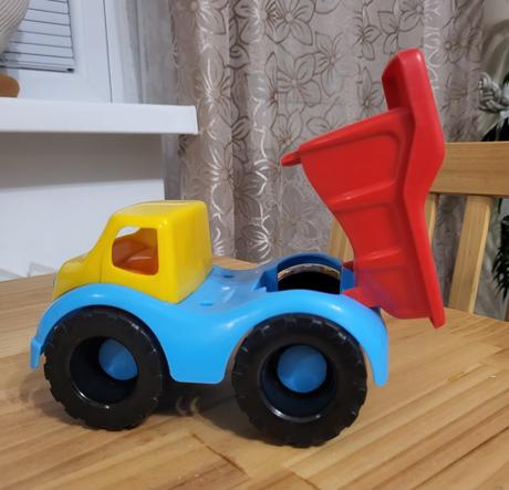 Nákladné auto (vyklápačka) playtive, 