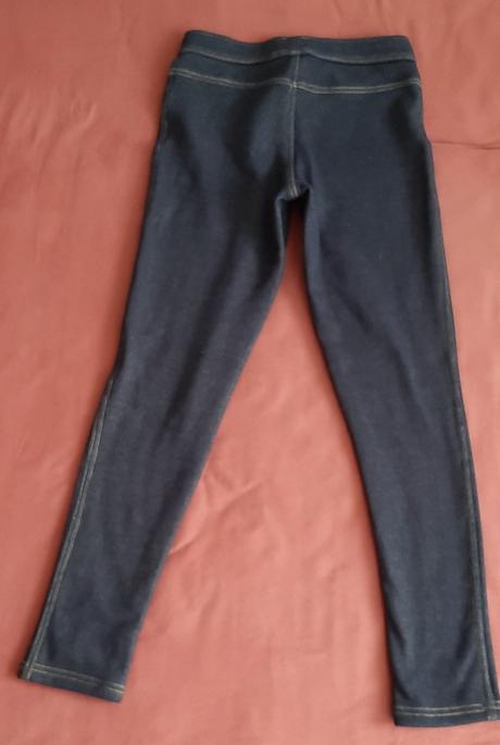 Teplé legíny rigloveho vzhľadu, c&a,164