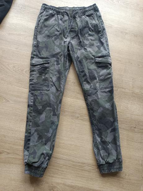 Maskacove nohavice, 158