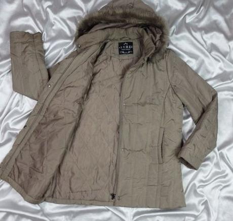 Kvalitná zimná bunda, l
