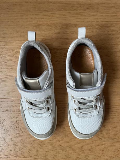 Kožené tenisky, baťa,35