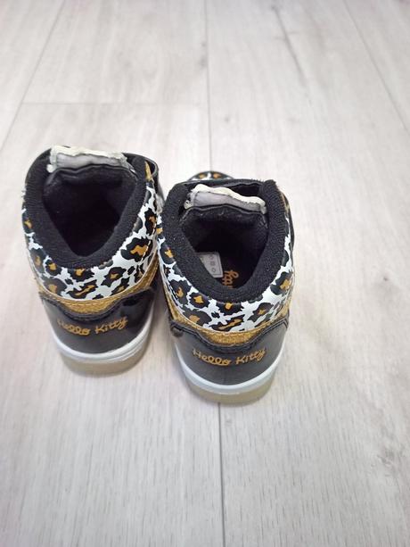 Topánocky hello kitty č.24, 24