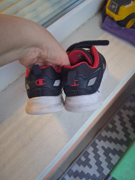 Chlapcenske tenisky, champion,32