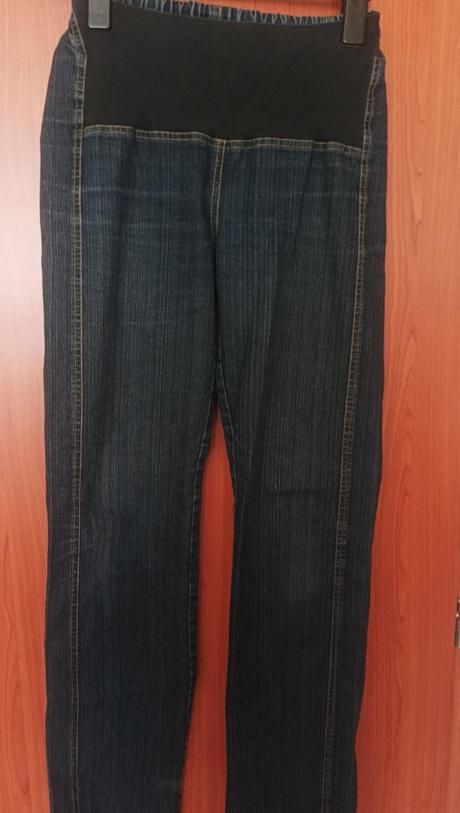 Tehotenské modré rifle, 36