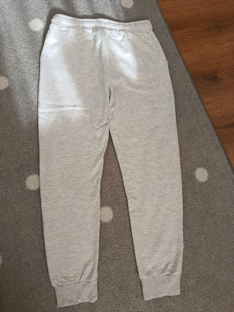 Tepláky, sinsay,152