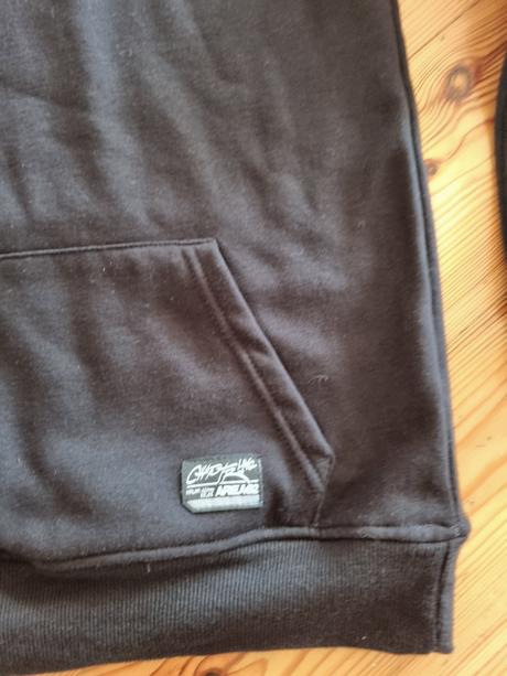 Mikina 146/152  top stav, 146