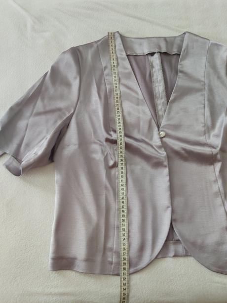 Spoločenský kostým, 42