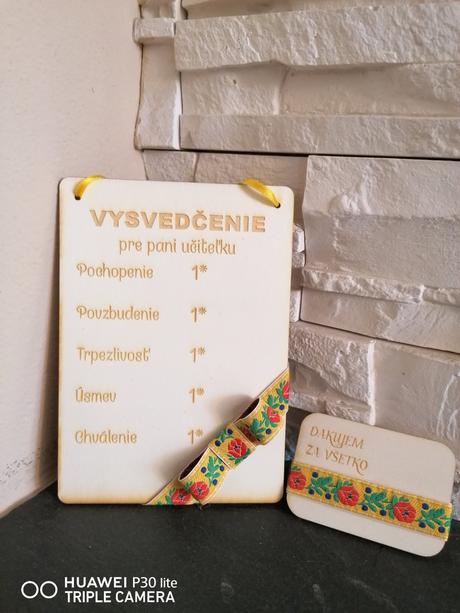 Folklórne vysvedčenie a folk magnetka pre učiteľky, 