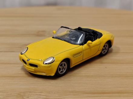 Zb model welly bmw z8 roadster yellow mattel 2010,
