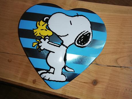 Plechovka snoopy srdce, 