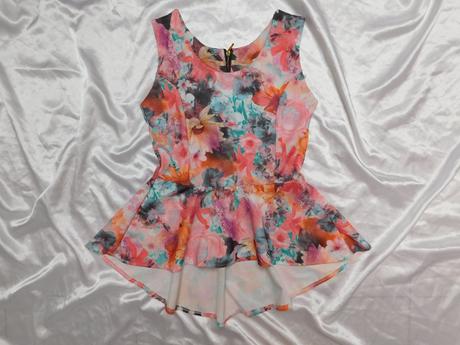 Pekna trendy bluzka, 36