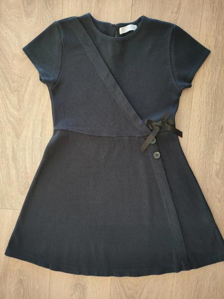 Elegantné dievčenské šaty, ako nové, 13 r., 158