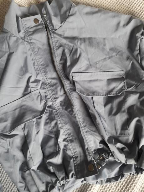 Ocelovomodra bunda, m