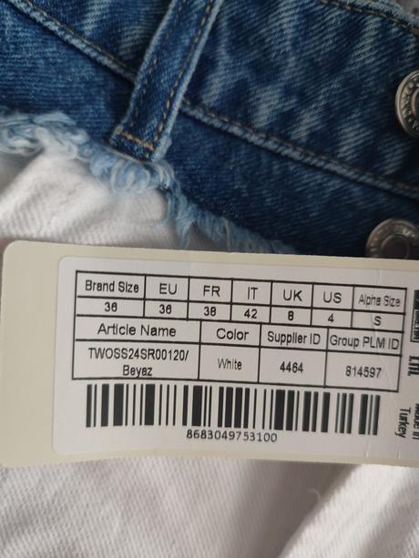 Dámske kraťasy, 36