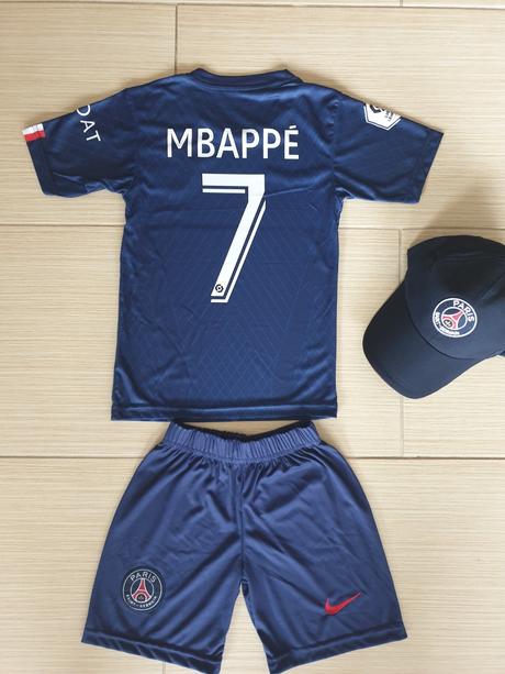 Dres mbappe, nike,164 / 170 / 176