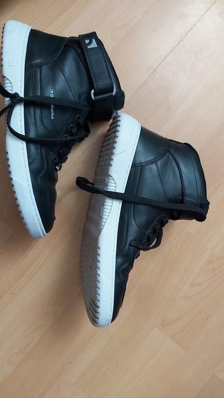 Barebarics zing high top, be lenka,39