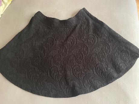 Sukňa, bershka,38