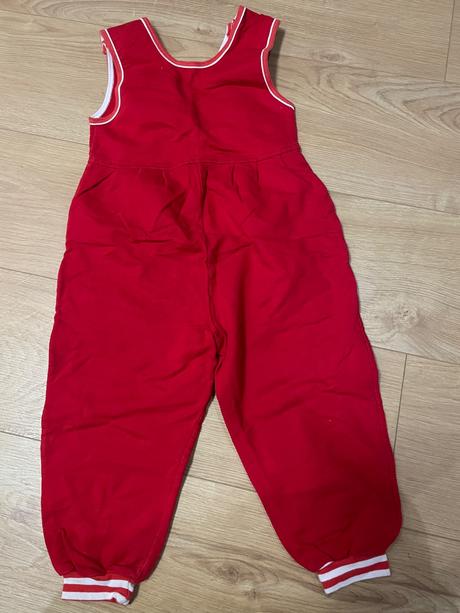 Nohavice na traky, 98