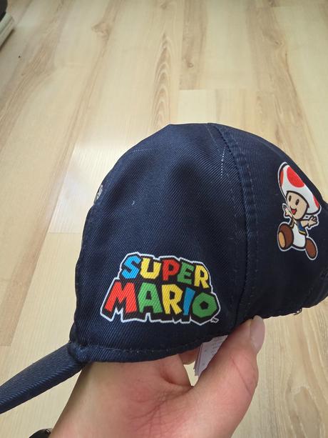 Super mário šiltovka cca na 5 rokov, 140