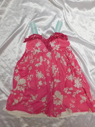 Kvalitne letne šaty, 122