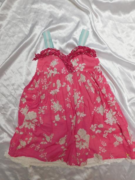 Kvalitne letne šaty, 122