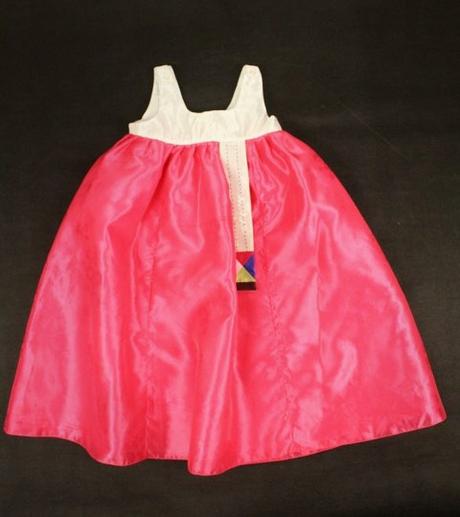 Dievčenské šaty veľ. 3-5 r. a,