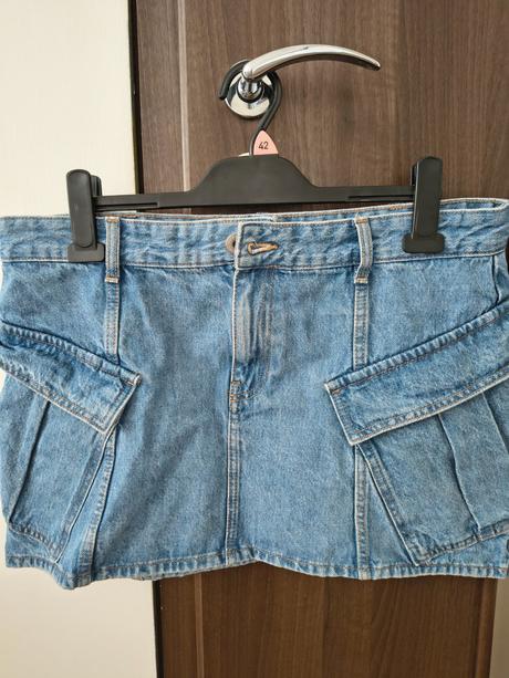 Rifľová sukňa, pull&bear,42