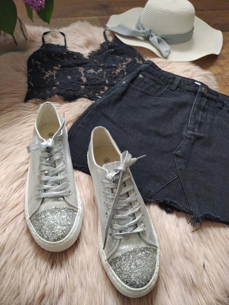 Lesklé tramky/tenisky, 40