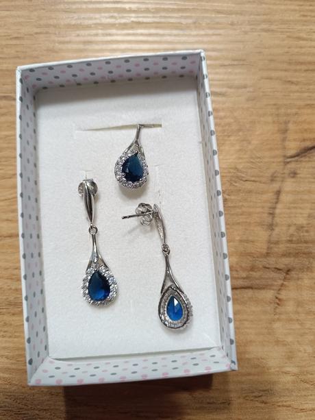 Strieborny set so zafirom, 