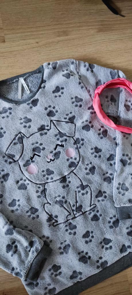 Mäkkučká mikina, tezenis,158