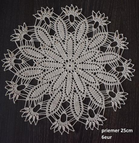 Béžové háčkované dečky, 