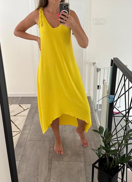 Vzdušné letné šaty, 40