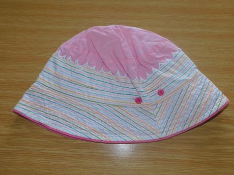Obojstranný klobúčik , sanrio,86