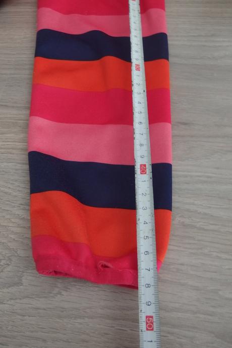 Pásiky sofshelka, 146