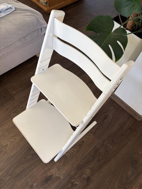 Jitro rastúca stolička biela, stokke