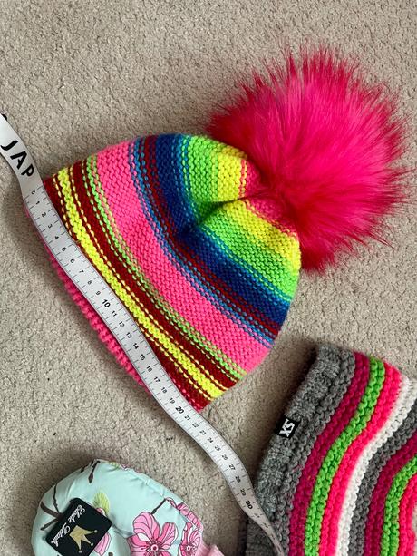 Ciapka a rukavice, 98