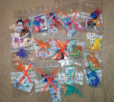 Kinder hračky postavičky 11ks,