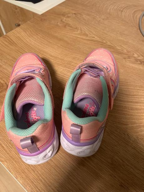 Skechers 32, skechers,32