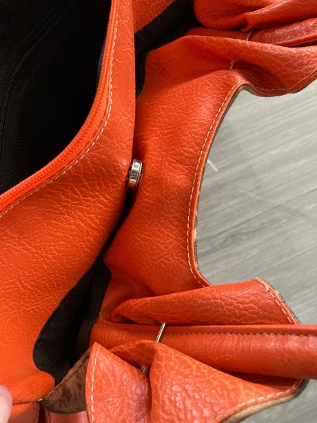 Dámska kabelka oranžová,
