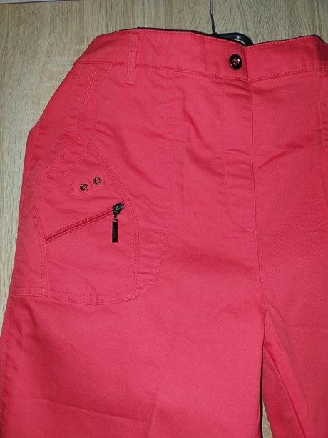 3/4 nohavice č.42-44, 42