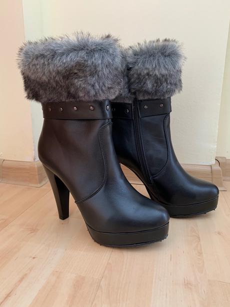 Kožené členkové čižmy hujo s kožušinkou, 40
