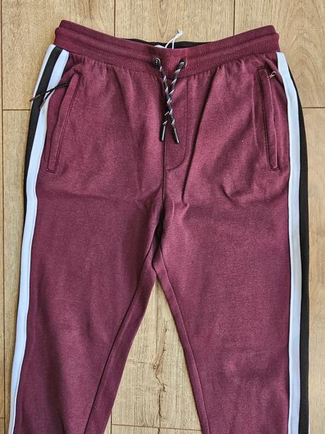 Tepláky+2 tričká 158, 158–170