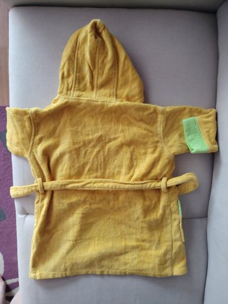 Huggies žltý župan, 104