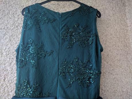 Spoločenské šaty smaragdové, 40