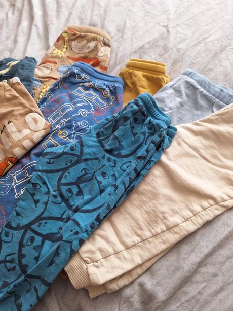 Balik oblečenia, 86–98